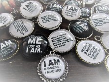 Choose from a large selection of positive quoted pendants. Workshops are always about empowering oneself.
